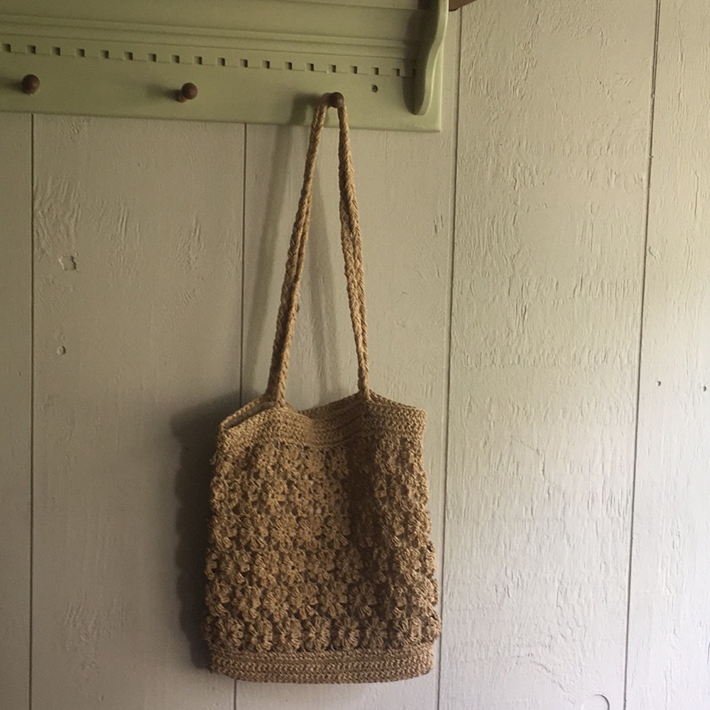 Vintage crocheted shoulder bag lightly used.
